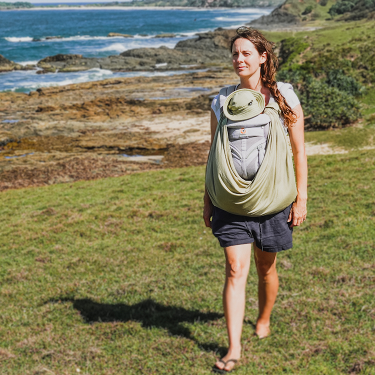 Multifunctional magnetic sun cover