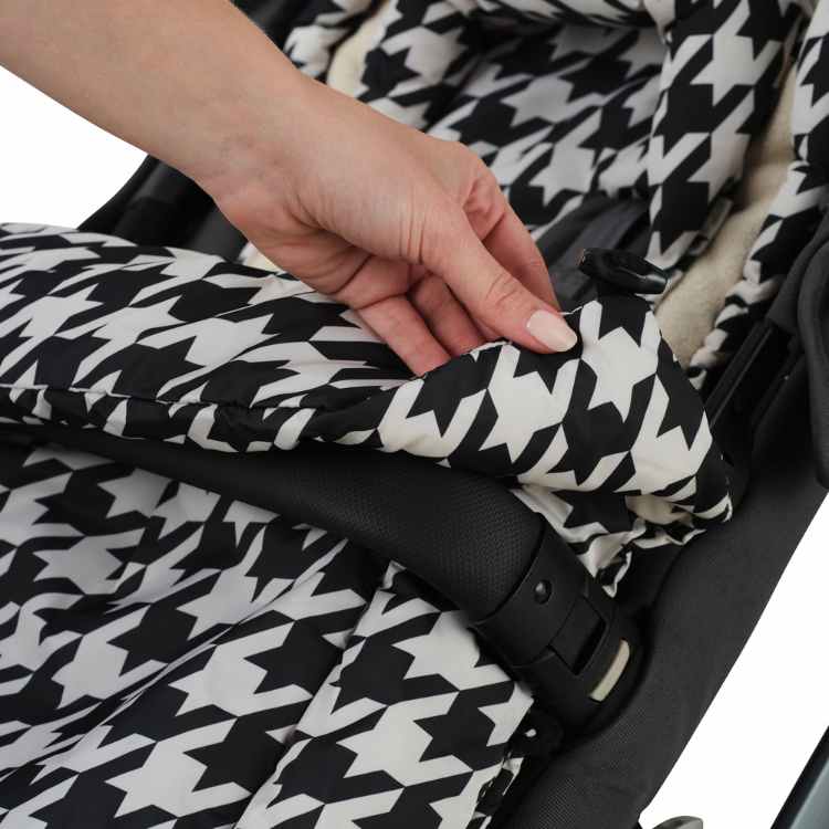 4-in-1 Convertible Footmuff